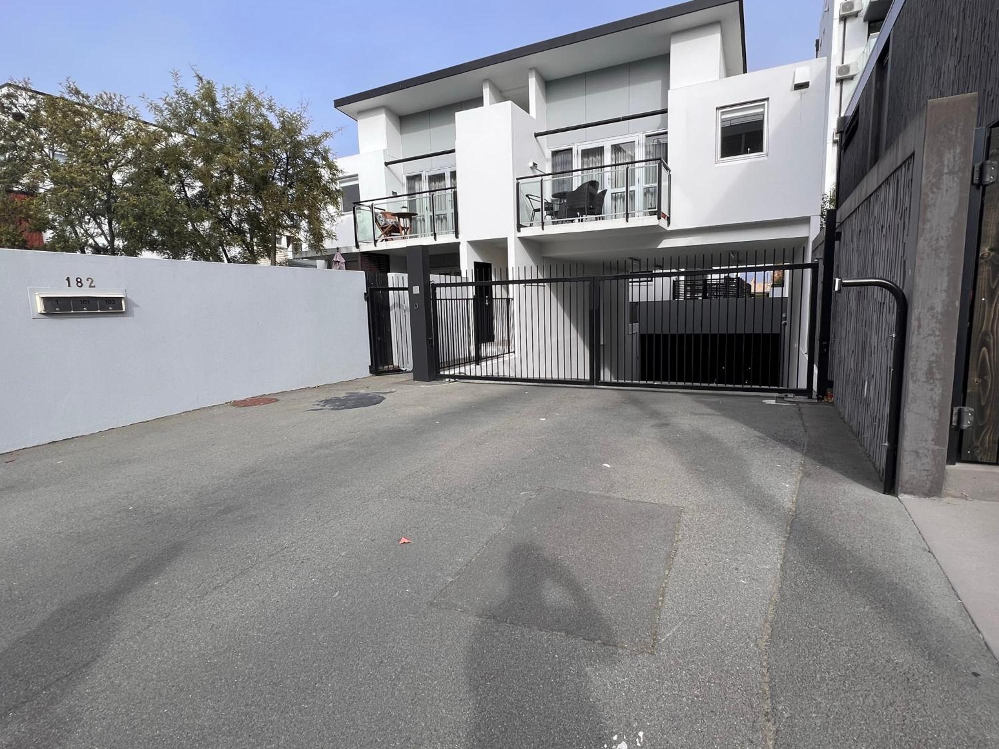 Latimer Loft - Christchurch Holiday Homes Εξωτερικό φωτογραφία