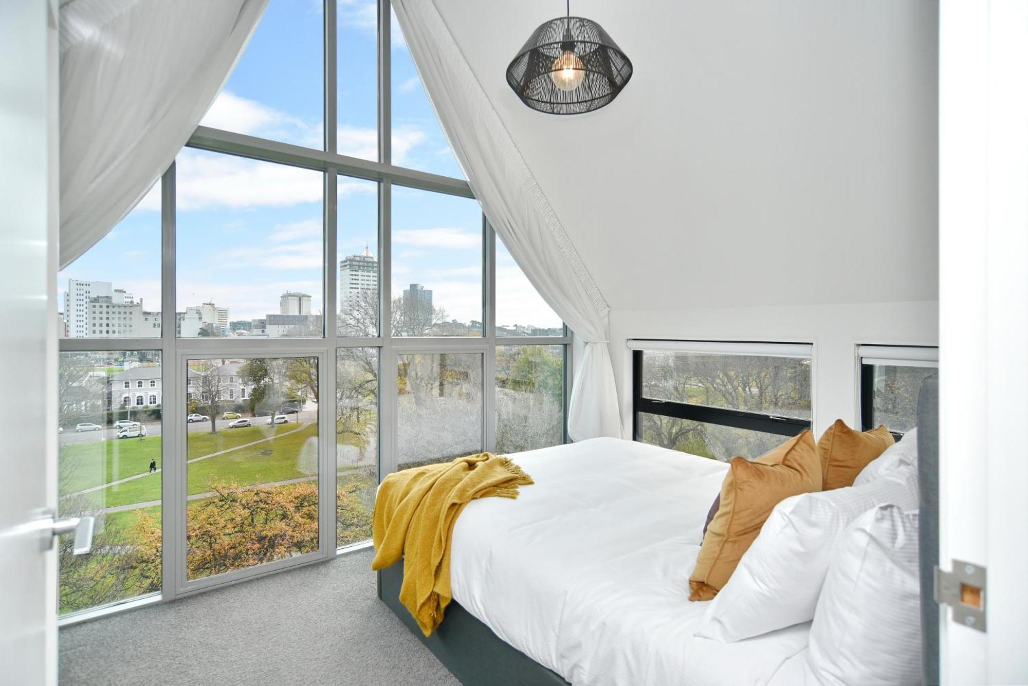 Latimer Loft - Christchurch Holiday Homes Εξωτερικό φωτογραφία